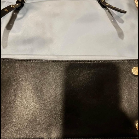 Micheal Kors light blue purse - Picture 5 of 6